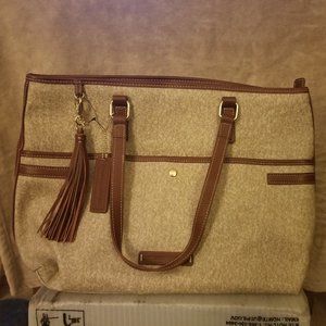 WILSONS LEATHER PURSE